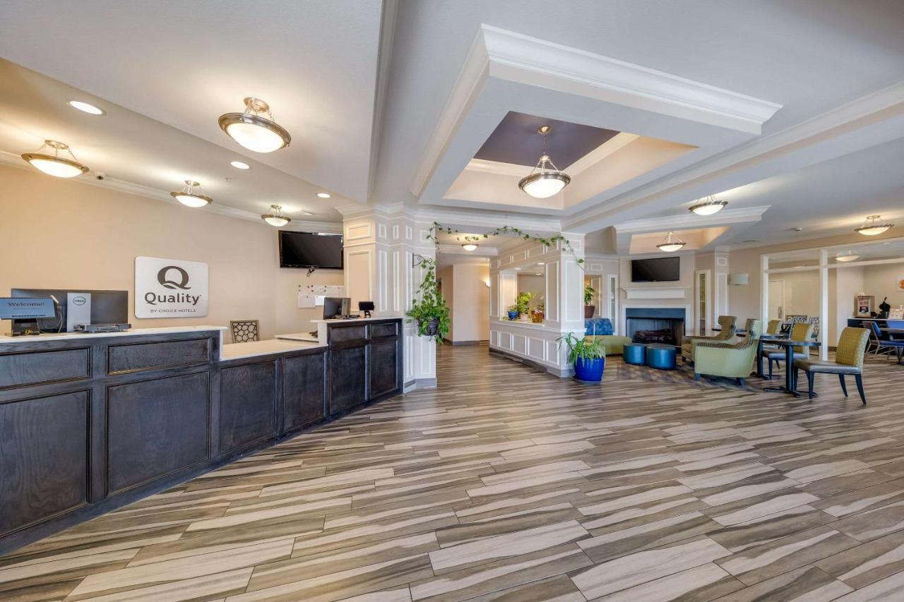 Quality Inn & Suites Адмор Екстериор снимка