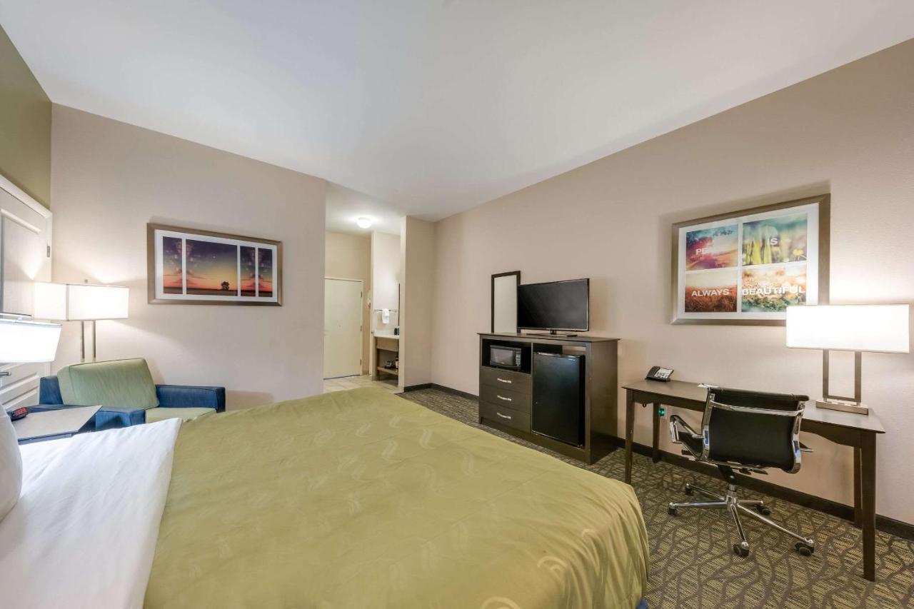 Quality Inn & Suites Адмор Екстериор снимка